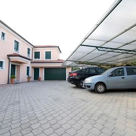 In With Sea View, Balcony, Air Conditioning, Wifi 858-2 *