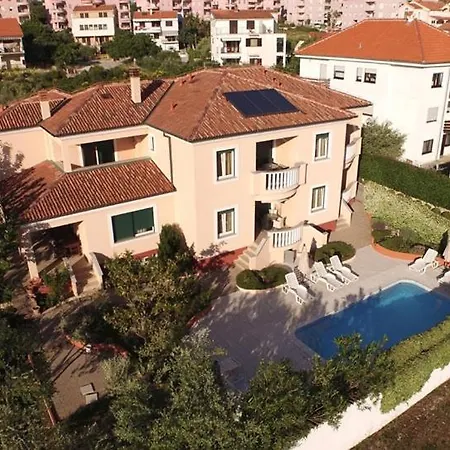 In With Sea View, Balcony, Air Conditioning, Wifi 858-2