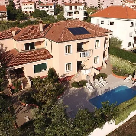 In With Sea View, Balcony, Air Conditioning, Wifi 858-2